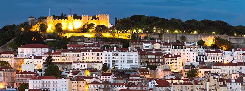 Borgen Sao Castelo Jorge på en av Lissabons kullar.